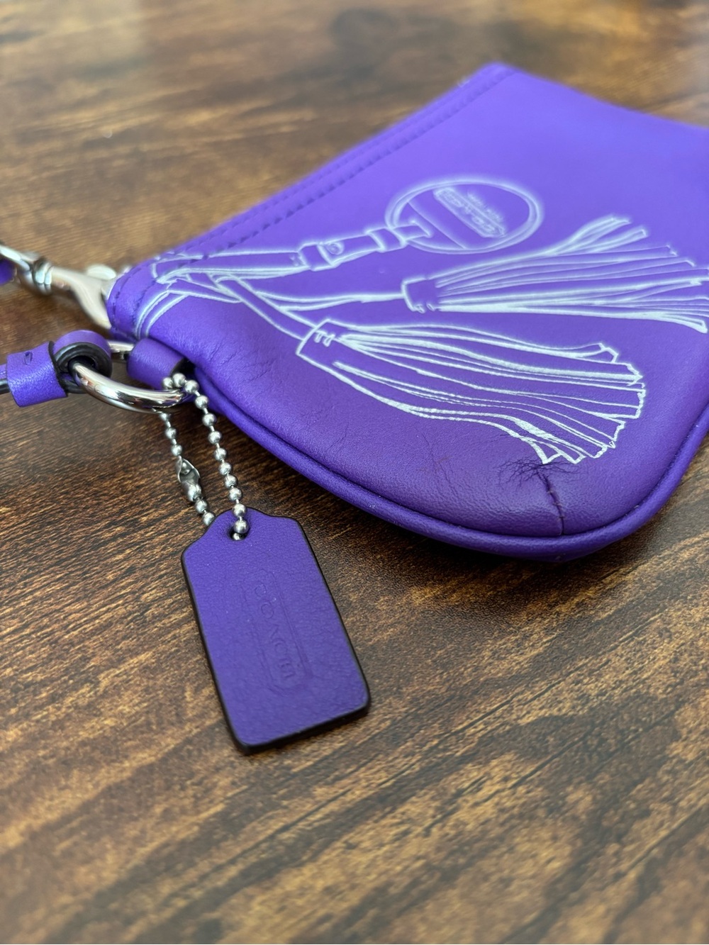 Coach Legacy Iris Purple Leather Trompe L’Oeil Silver Etched Tassel Wristlet - Picture 4 of 7